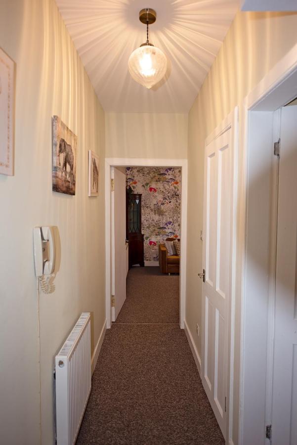 Cosy One Bedroom Flat In City Center Эдинбург Экстерьер фото